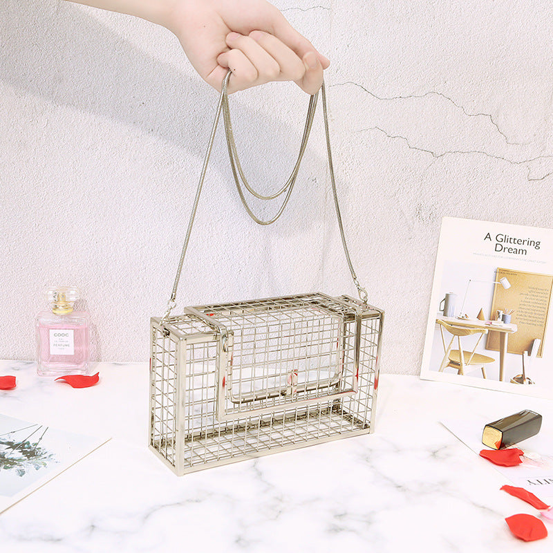 Metal hollow shoulder bag European and American fashion clutch iron mesh chain messenger dinner bag