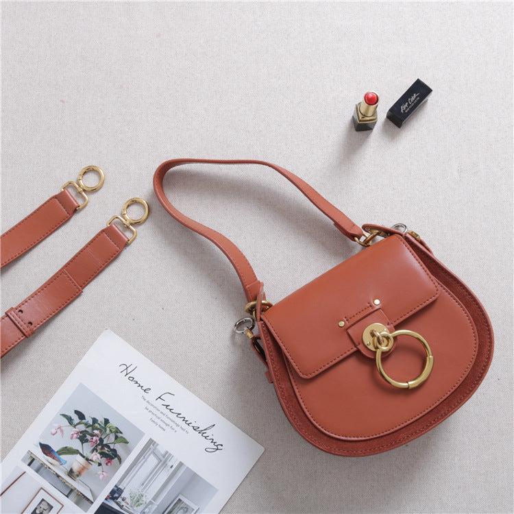 Ring Scrub Contrast Color Leather Piglet Bag Lady Fashion Saddle Bag