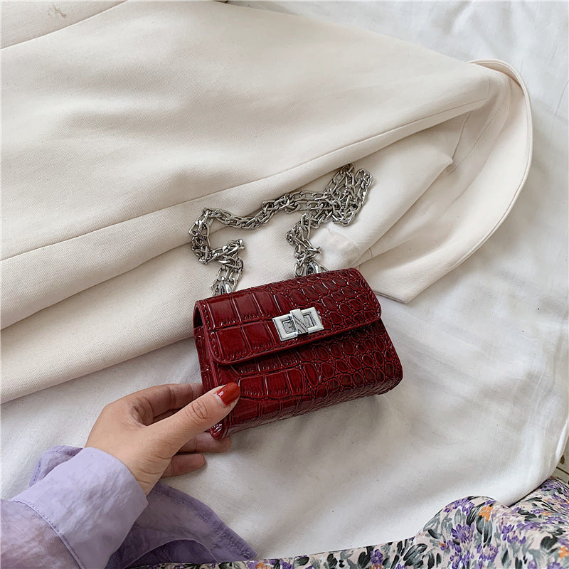 Shoulder chain bag