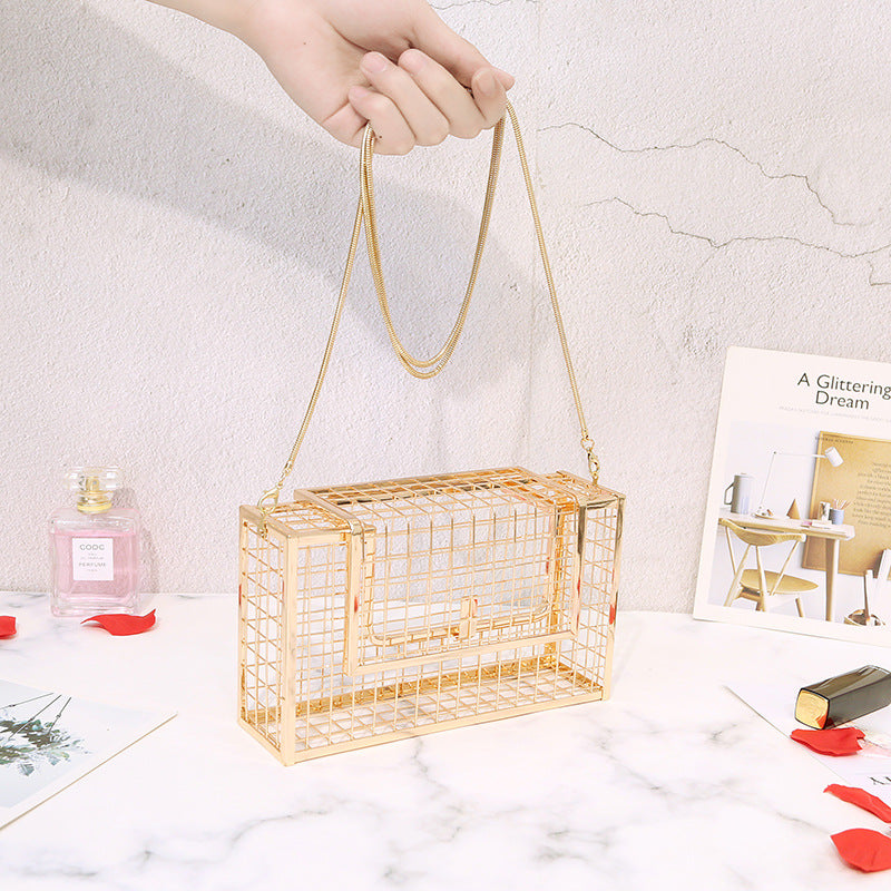 Metal hollow shoulder bag European and American fashion clutch iron mesh chain messenger dinner bag