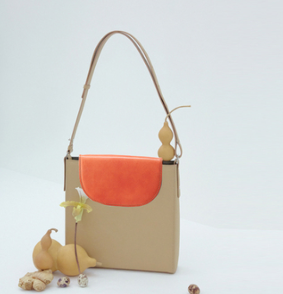 Combination color pocket