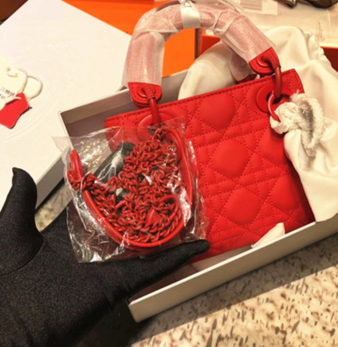 One-shoulder rhombic bag