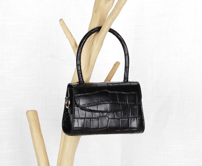 Fashionable leather handbags