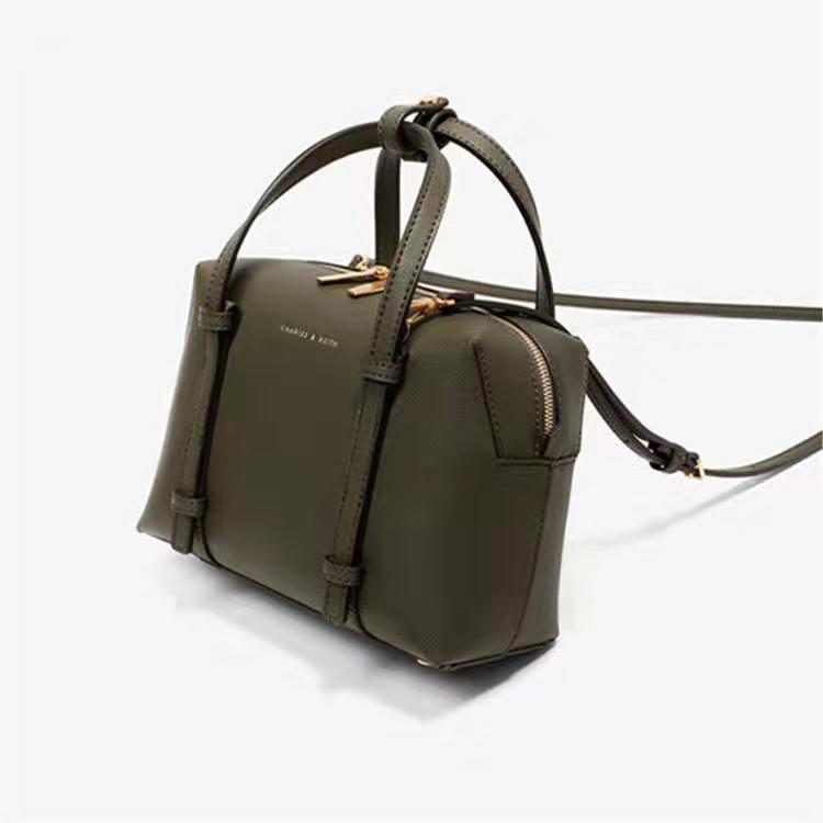 Shoulder crossbody handbag