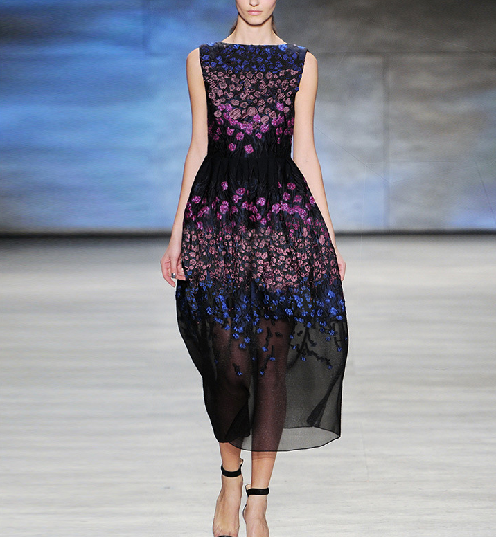 2021 summer new European and American waist slimming sleeveless word collar waist mesh embroidery dress female