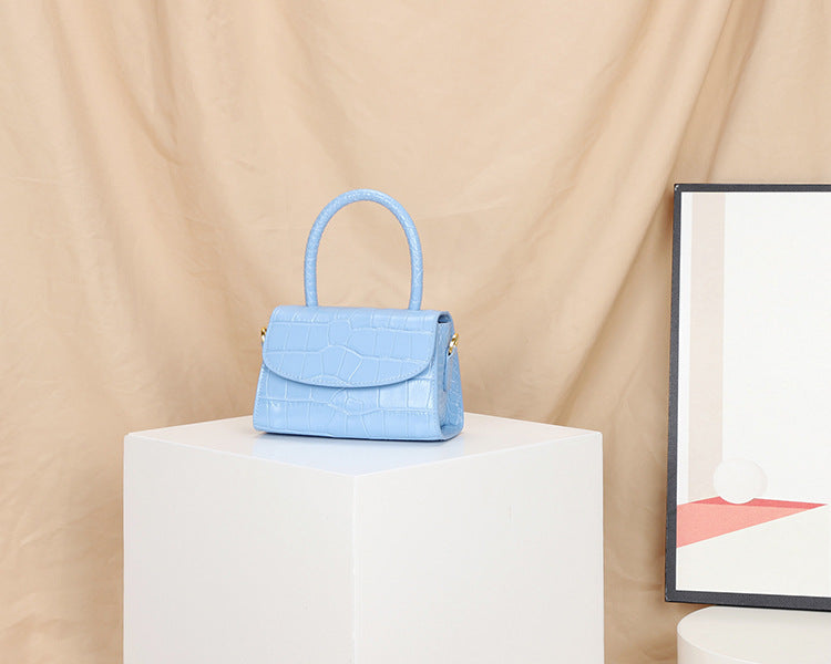 Fashionable leather handbags