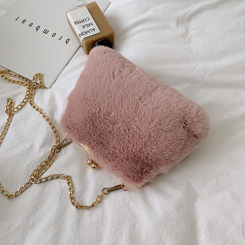 Hairy clip Korean style chain handbag