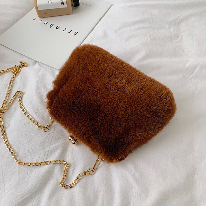 Hairy clip Korean style chain handbag