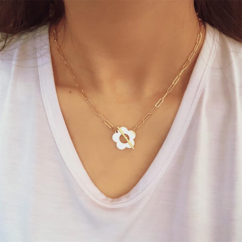 Temperament Flower Pendant OT Buckle Versatile Necklace