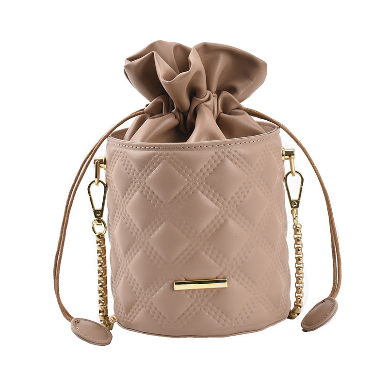 Lingge Chain Shoulder Messenger Bag Cute Simple Female Bag